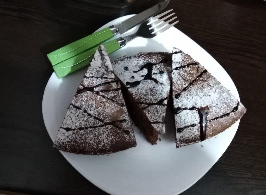 عکس کیک شکلاتی.. عصرونه گل پسرم