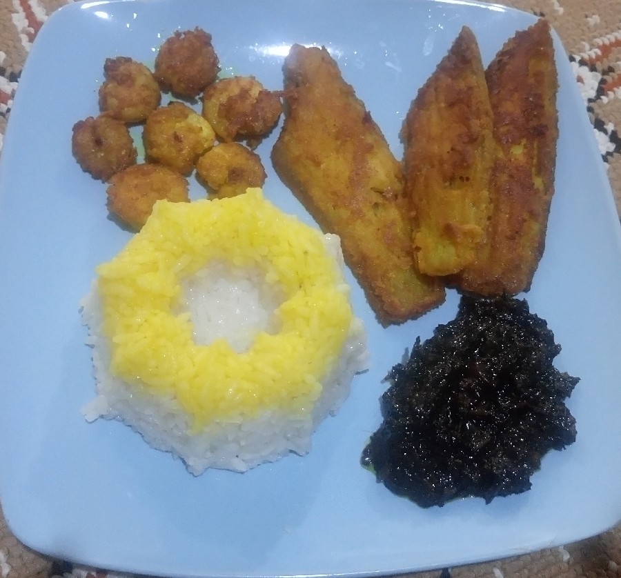 عکس اینم برنج و ماهی بنده ?