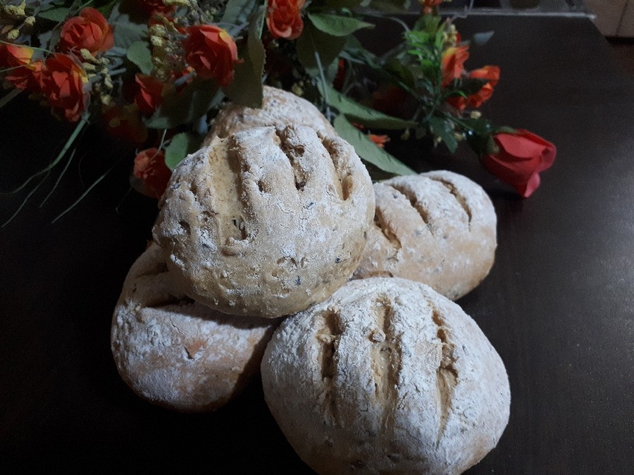 عکس نان چند غله چاودار