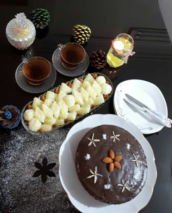 عکس کیک شکلاتی بدون فر +باسلوق ژله ای