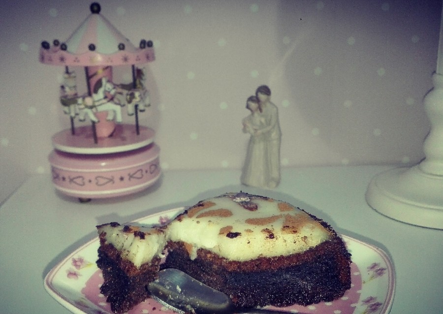 عکس کیک خیس شکلاتی با کرم مخصوص