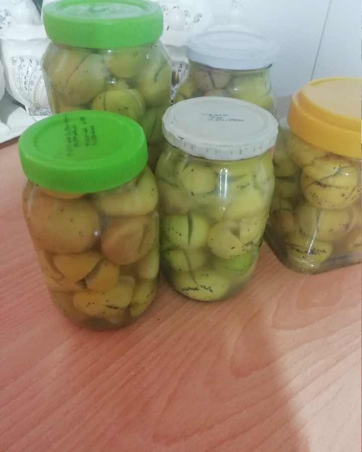 ترشی لیمو و ترشی بندری