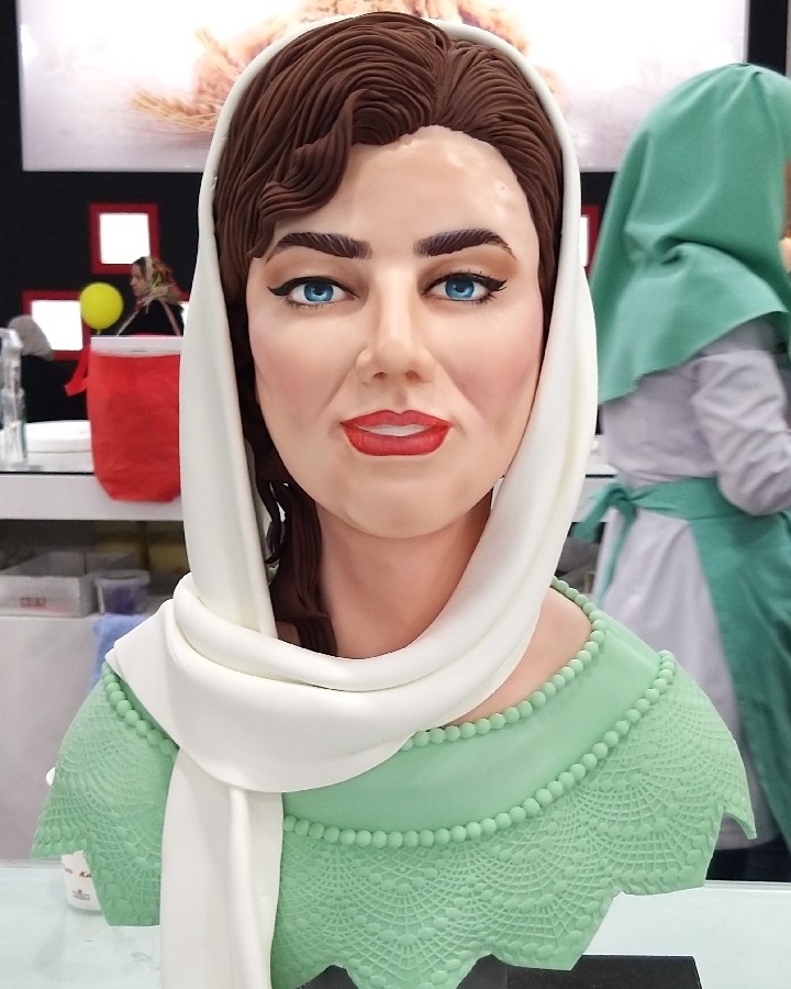 عکس باست کیک ، کیک نیم تنه ، نیم تنه خوراکی
