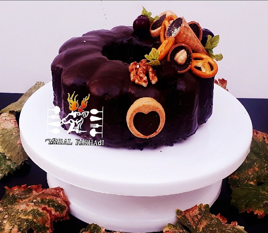 عکس کیک  شکلاتی کره ای 
