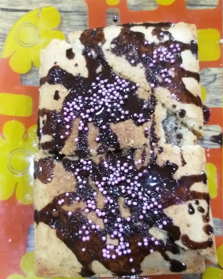 کیک پای سیب با تزیین شکلات