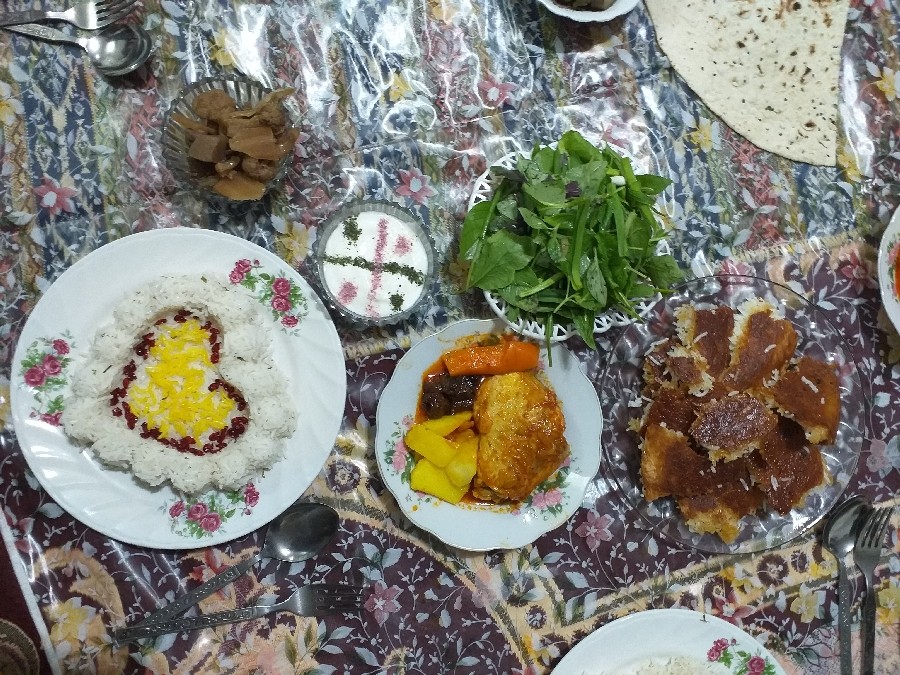 این هم از غذای امشب ما تولدهستی خانوم