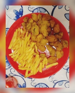 قارچ سوخاری و سیب زمینی سرخ شده