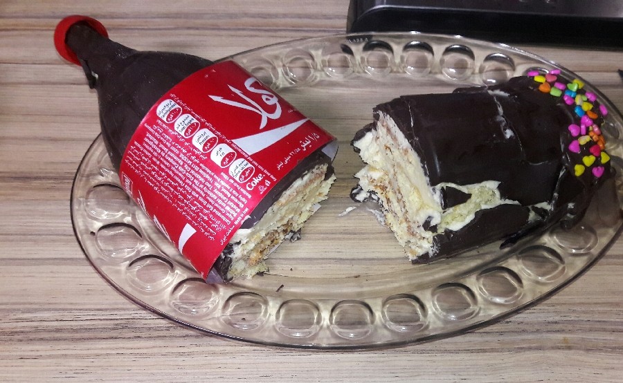 کیک نوشابه ای