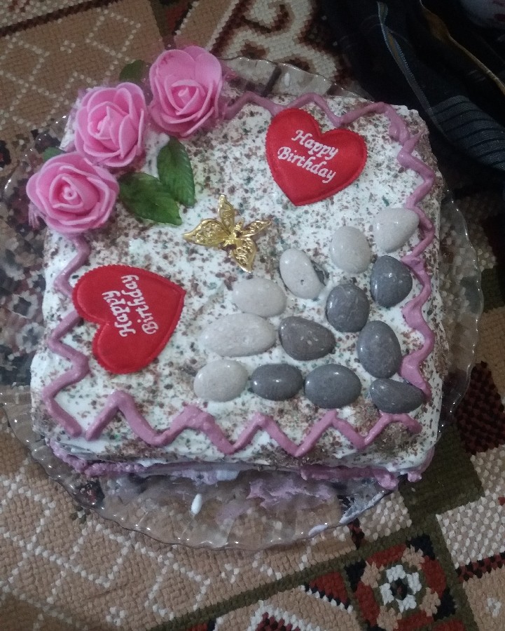 عکس اولین کیک خامه ای من واسه یلدا