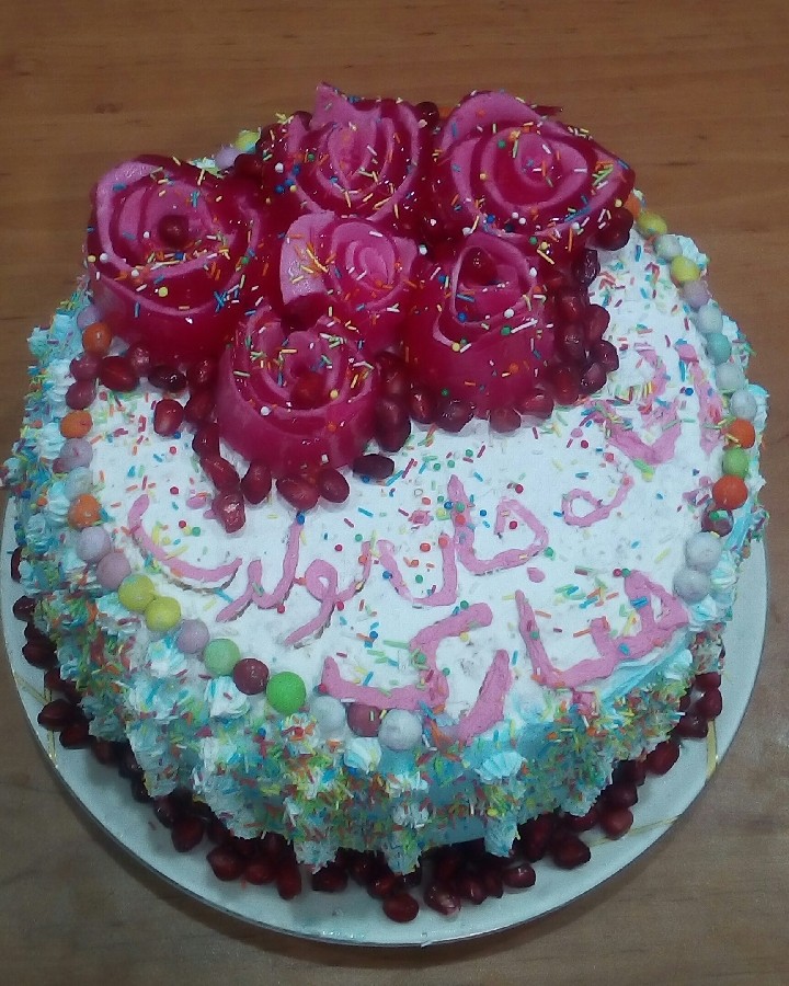 کیک تولد اسفنجی 