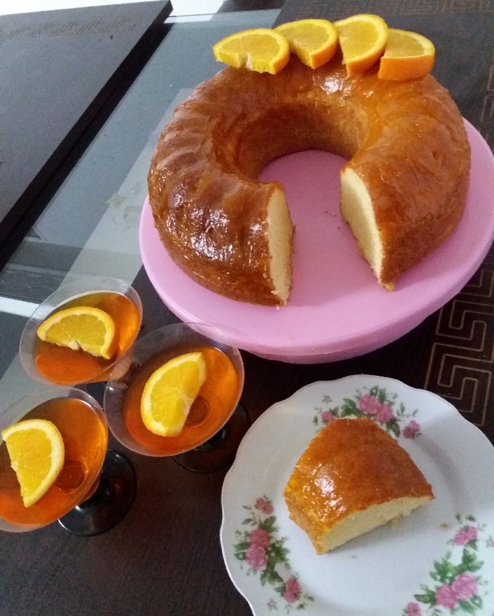 عکس کیک پرتقالی با سس پرتقالی و ژله