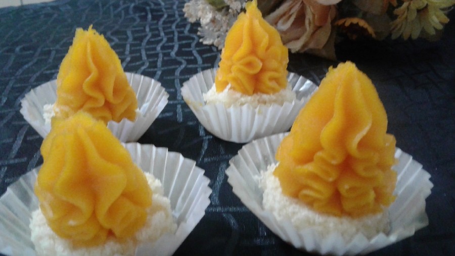 عکس حلوا برای جانباختگان هواپیما