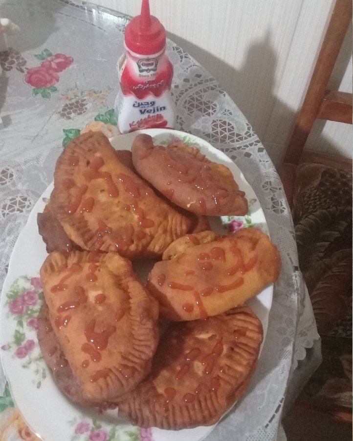 پیتزا پیراشکی