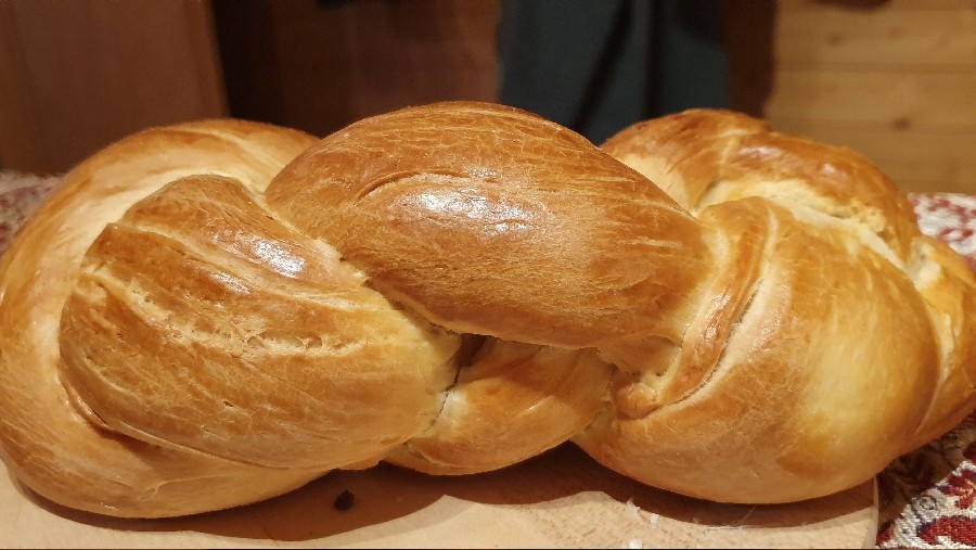 عکس نان کره ای زوپف (نان مخصوص کشور سوئیس)