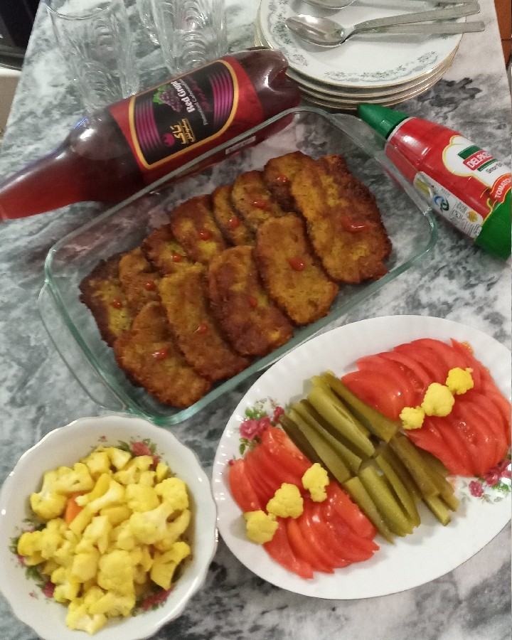 عکس کوکو جان ترشی خیارشور گوجه