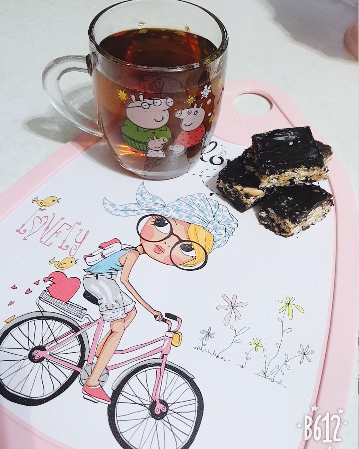 گرانولا شکلاتی خیلی خیلی خوشمزه و مقویه حتما درست کنید ???