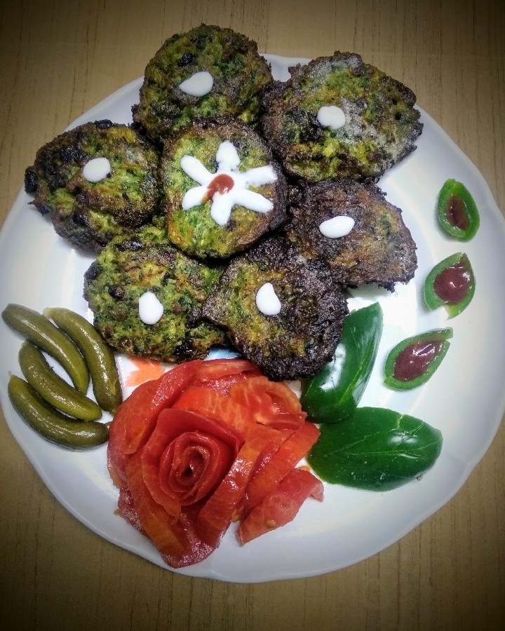 عکس شام ساده ما کوکو سبزی....