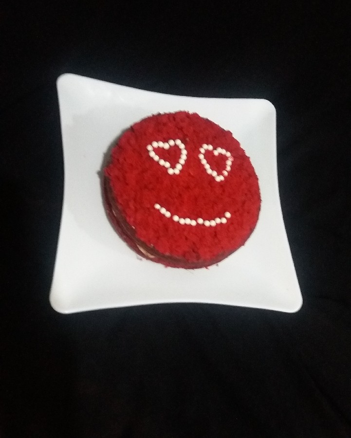 عکس کیک مخملی قرمز