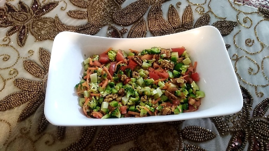 عکس سالاد کلم بروکلی