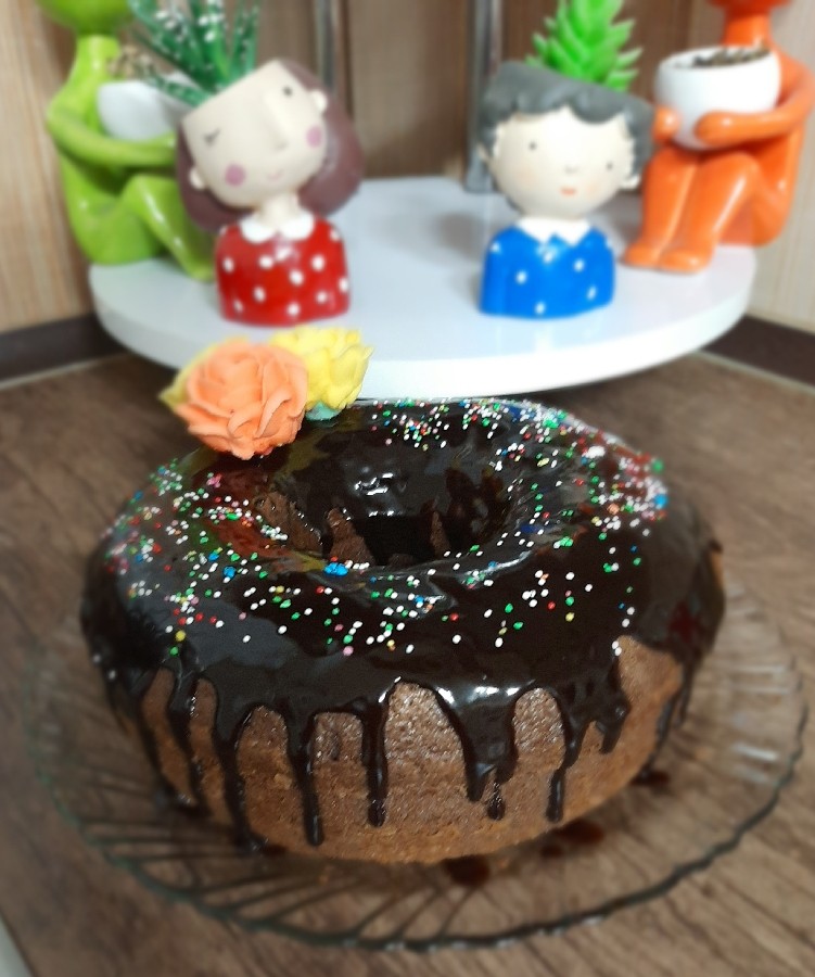 کیک شکلاتی با روکش گاناش