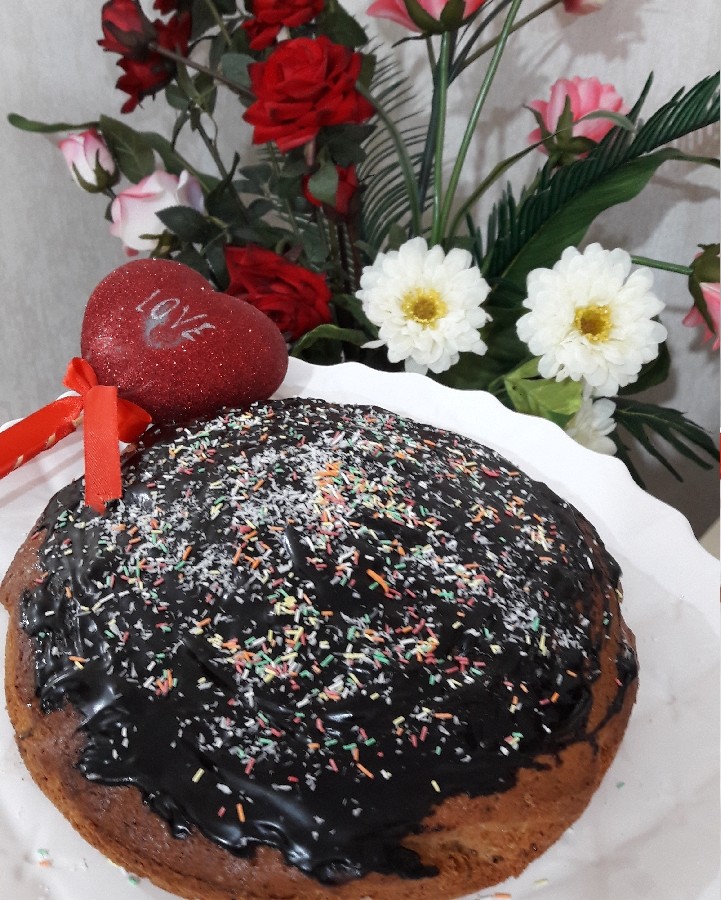 عکس کیک پنبه ای شکلاتی گردویی