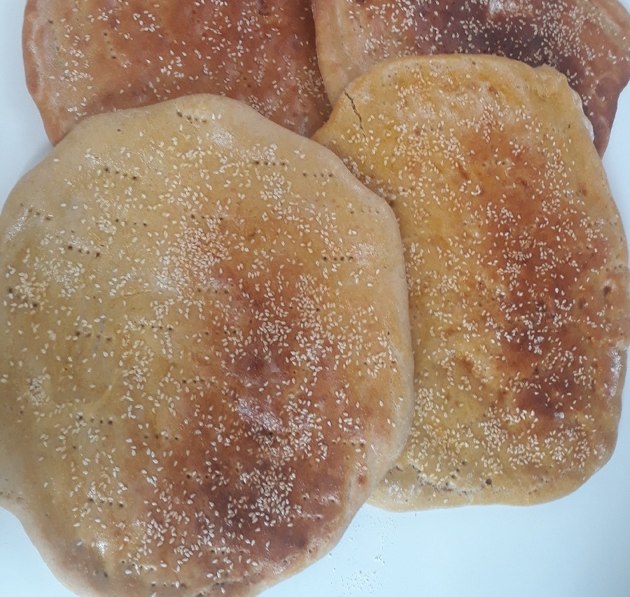 عکس نان باخمیرهزارکاره ممنون ازدستوردوست خوبمsomayeخانم
