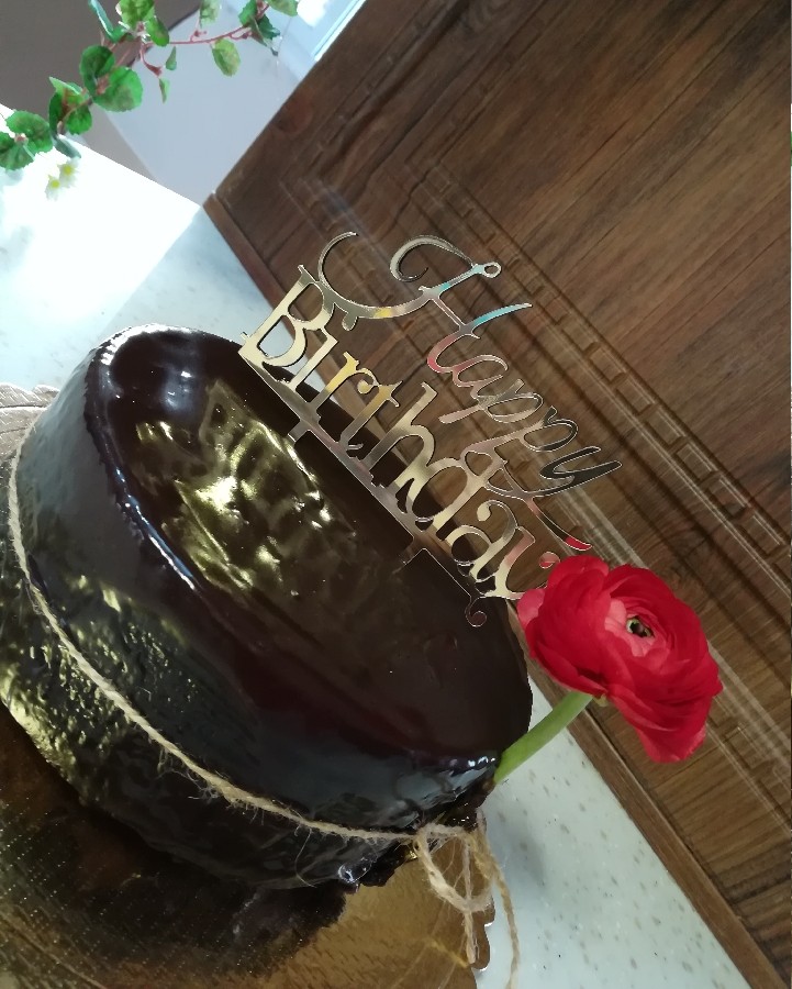 عکس کیک شکلاتی برای تولد دوستم