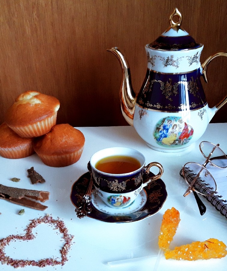 دمنوش زعفران و دارچین