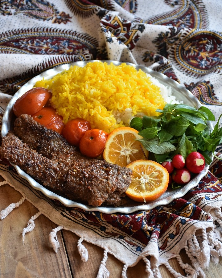 عکس کباب دیگی شروین