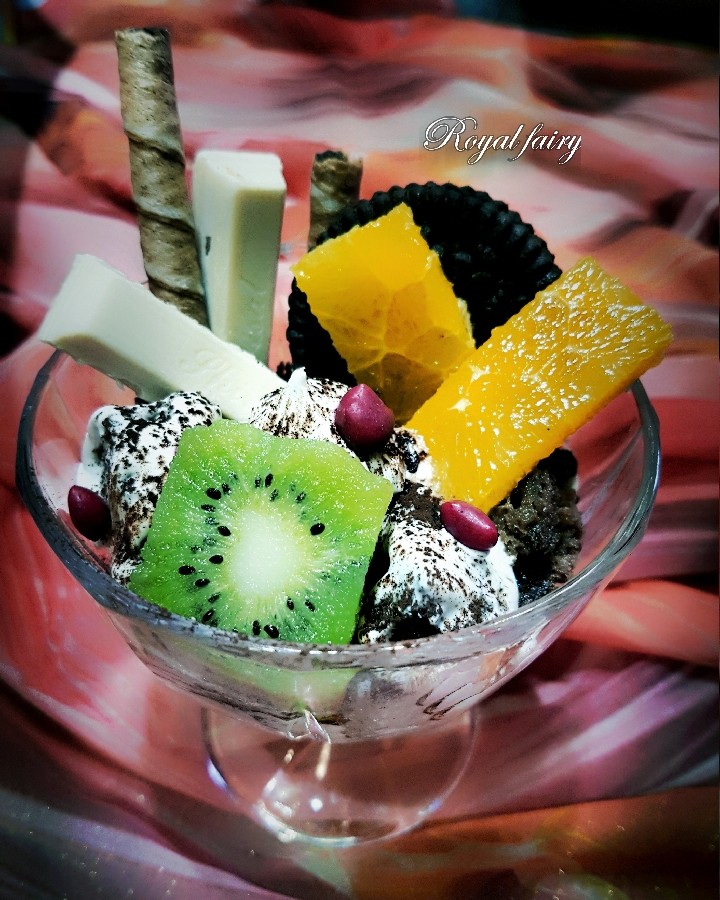 دسر ترایفل براونی و میوه