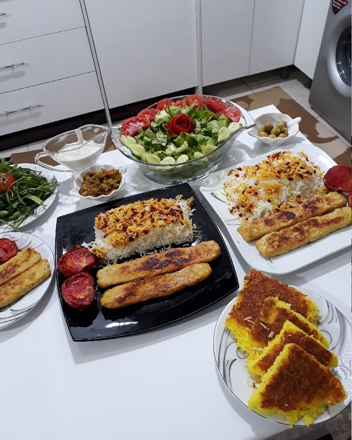 عکس کوبیده مرغ قالبم ویادم رفت چرب کنم برنجم ازهم پاشید جای هرک دوس داره خالییییی