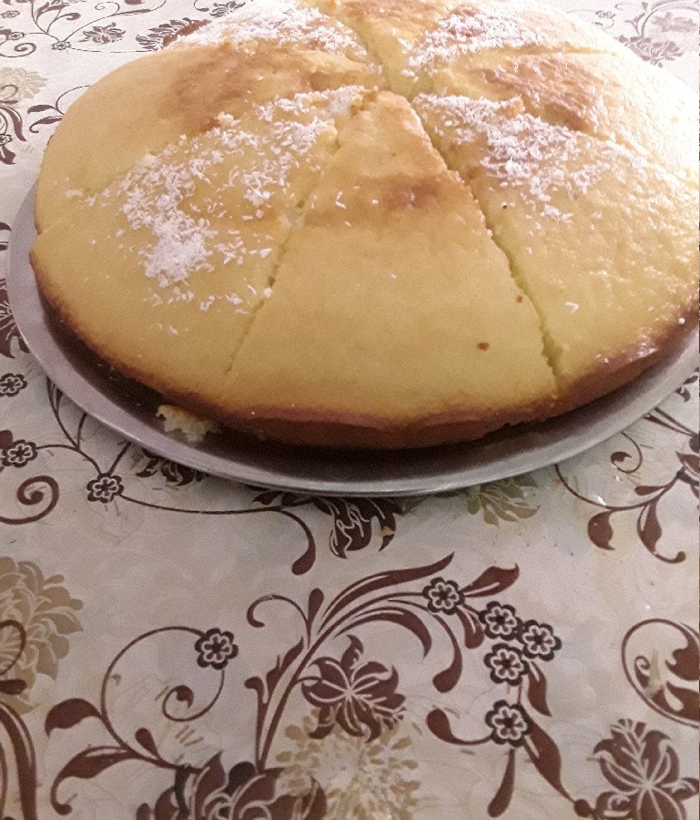 کیک موزی خودم پز با تزئین پودر نارگیل 

ورق بزنید