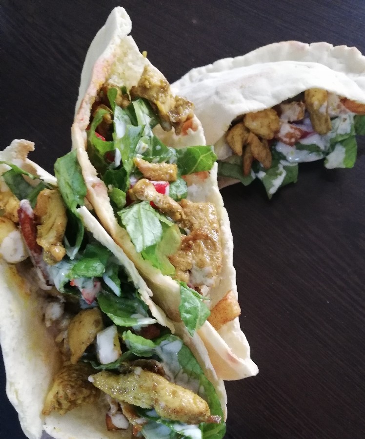 شاورما با نان پیتا خانگی