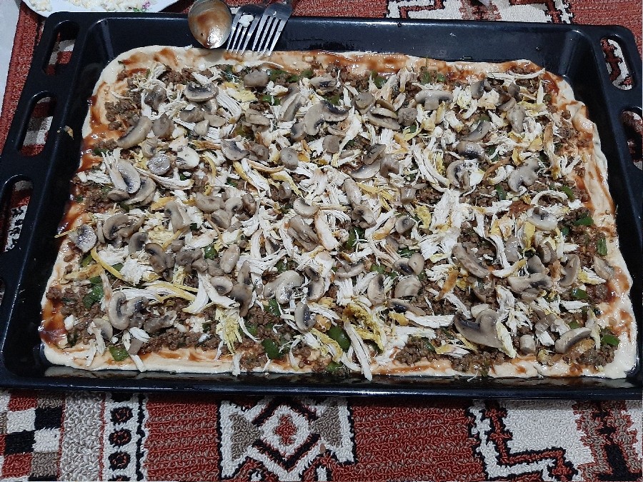 عکس اینم پیتزا خودم پز به عشق گل پسرام 