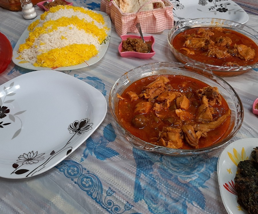 عکس ناهار خانوادگی
