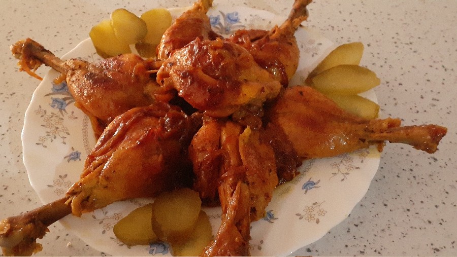 عکس خوراک مرغ پرتغالی 