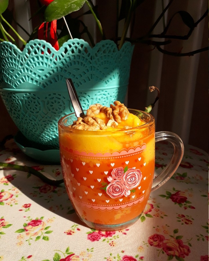 آب هویج بستنی