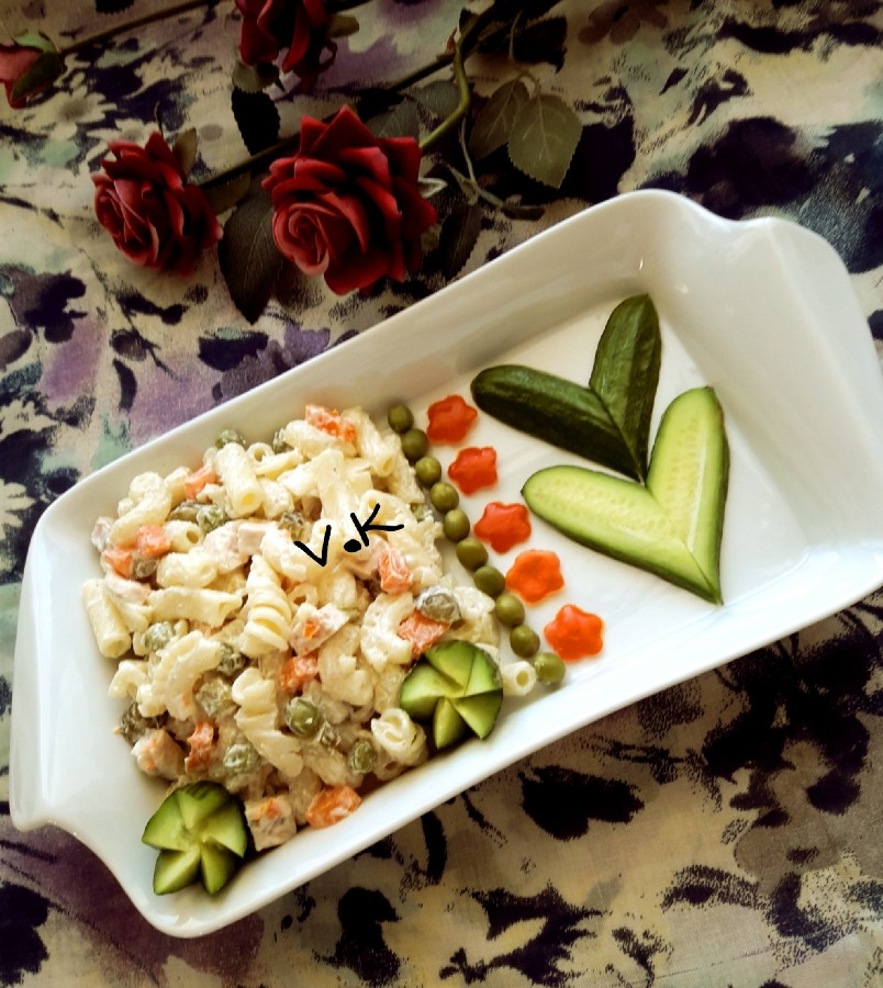 عکس سالاد ماکارونی با ژامبون