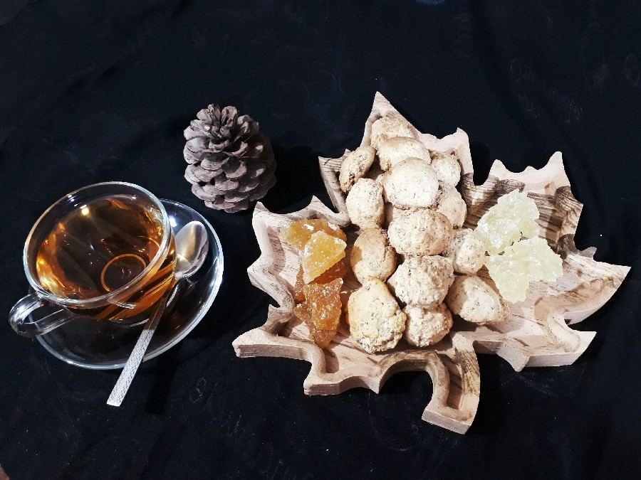 عکس شیرینی گردوئی پفکی