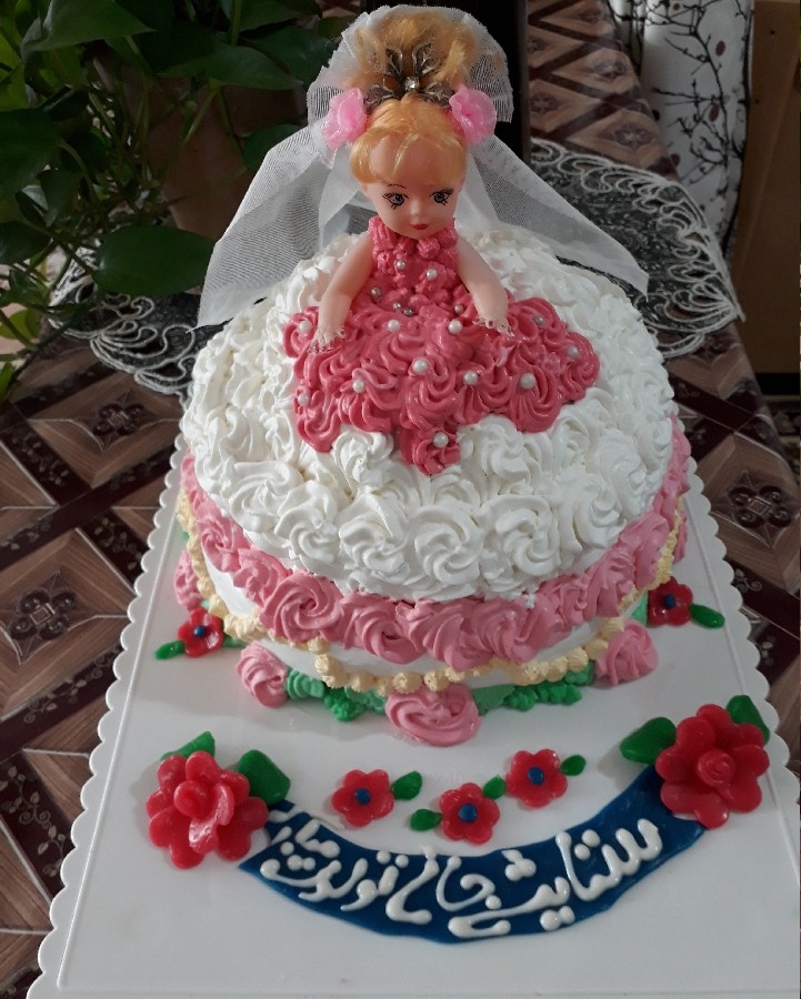 عکس کیک تولد عروسکی 