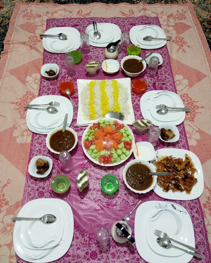 عکس سلام افطار و شام ساده خانوادگی :) به مناسبت روز معلم :) فسنجون :)