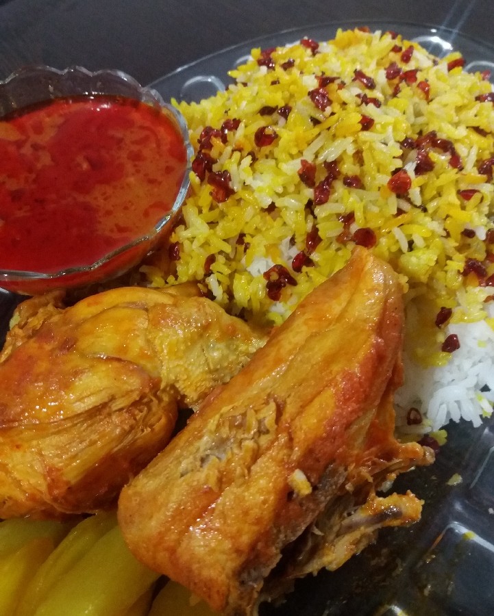 عکس زرشک پلو با مرغ
