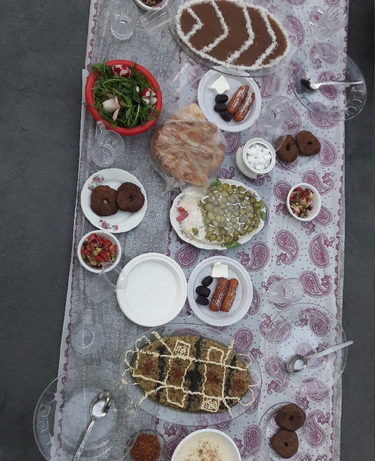 عکس افطاری پارسال مراسم احیا حیاط خونه مامانم