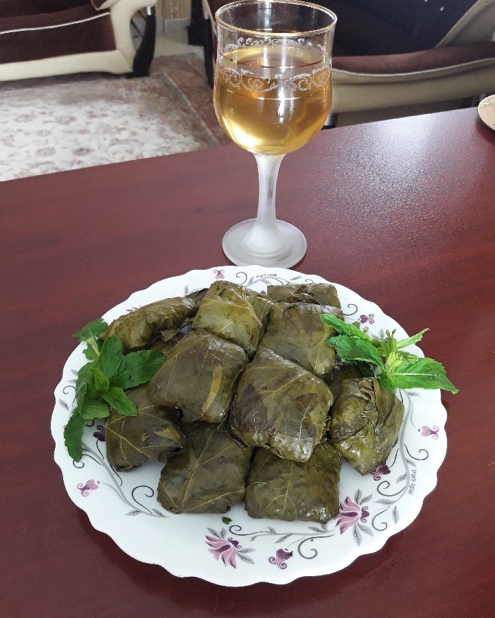 عکس دلمه ی برگ