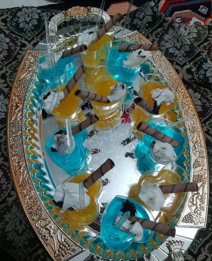 عکس ژله بلوبری و انبه همراه با بستنی جای شما خالی??