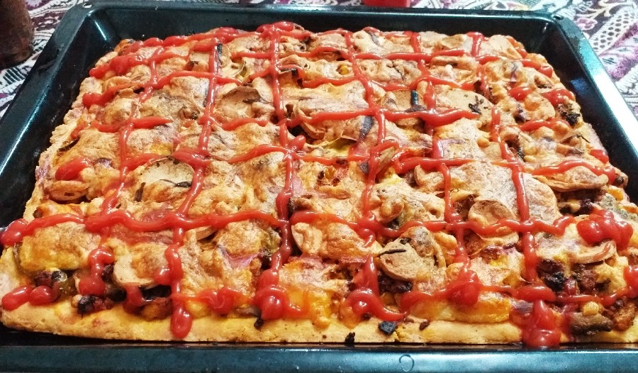 عکس پیتزا با خمیر جادویی