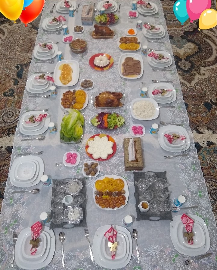 عکس سفره افطاری به مناسبت تولد پسر عزیزم که یک ساله شد.