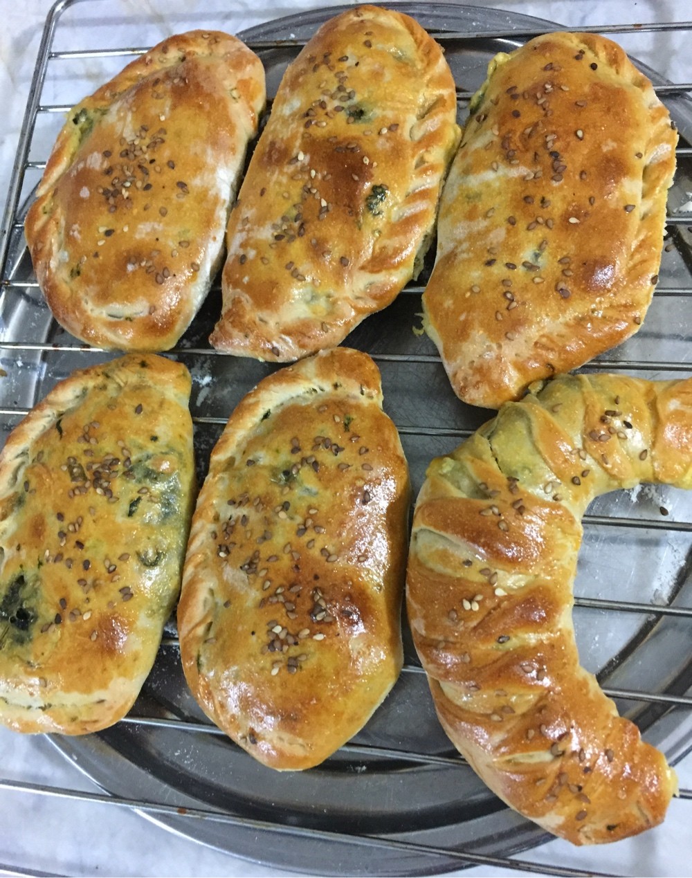 عکس پیراشکی اسفناج و پنیر