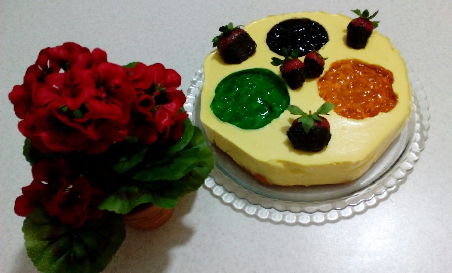 عکس چیز کیک پنیری با پایه کیک کاپو چینو