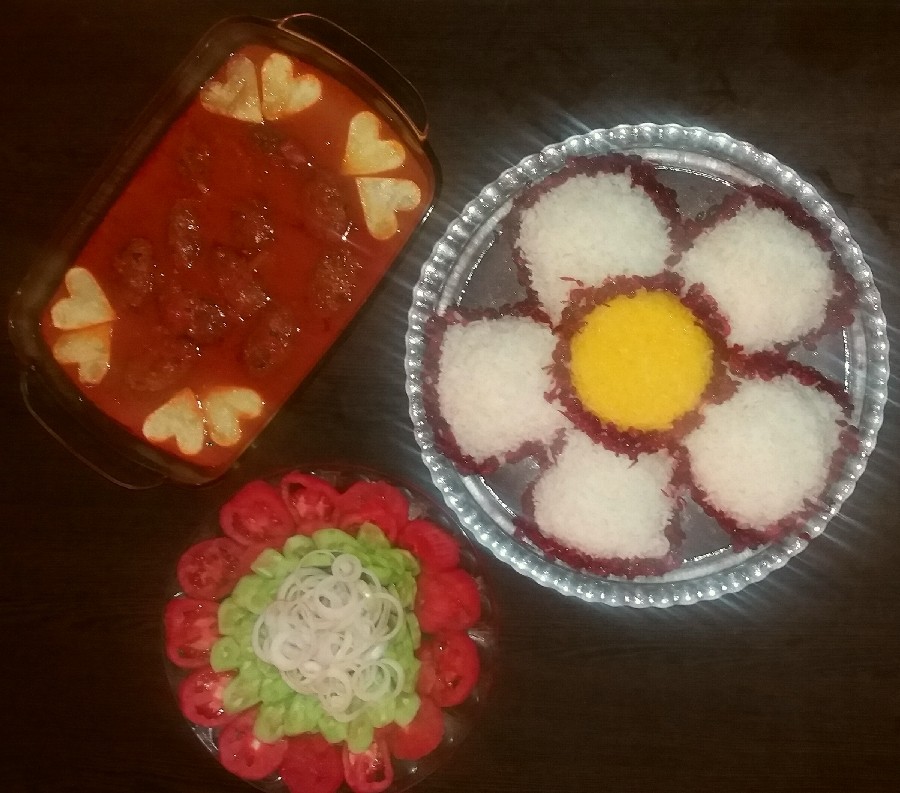 عکس خورشت کباب جعفری+برنج+سالادنقلی